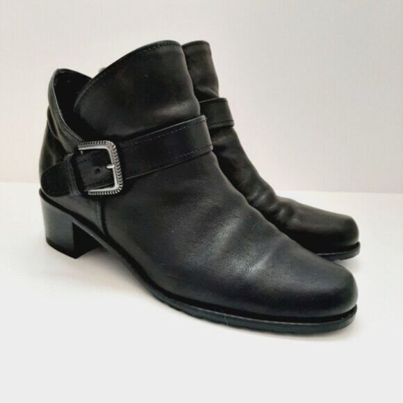 STUART WEITZMAN Slip-on Ankle Booties Side Buckle Genuine Leather Sz 7.5 M - Picture 2 of 11